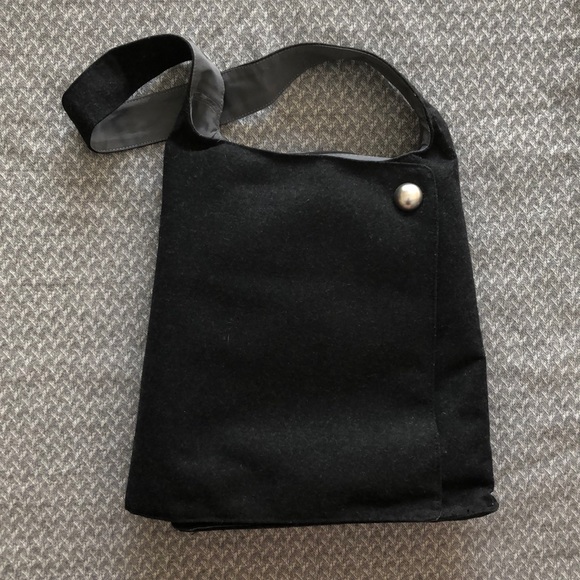 speck Handbags - Speck A-line 10.2” Laptop Tote (Black/Grey)